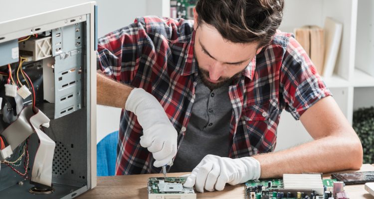 Les avantages de la réparation informatique à domicile