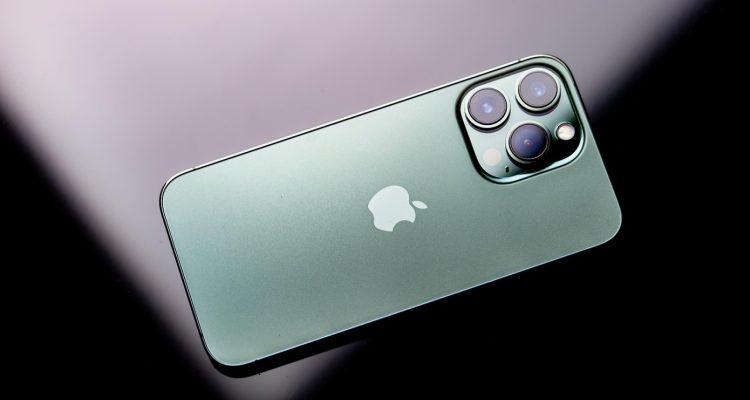Comment s’assurer de la fiabilité d’un iPhone 13 reconditionné ?