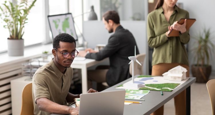 Pourquoi se faire accompagner par un consultant pour préparer son évaluation Ecovadis ?